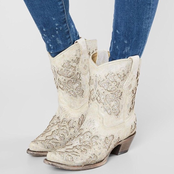 Corral NEW metallic glitter inlay & crystal boots - Picture 2 of 8